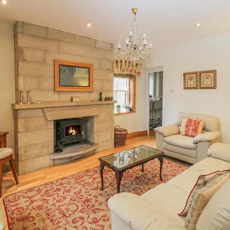 Sunnybank Thatch بيت للعطل