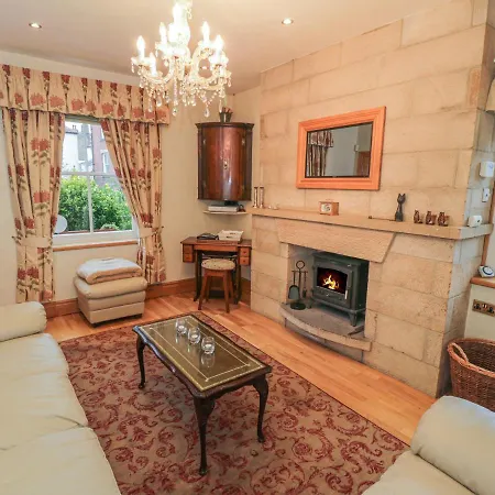 بيت للعطل Sunnybank Thatch *